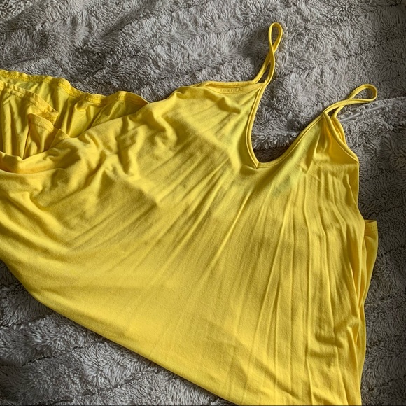 Dresses & Skirts - BOOHOO Sun Dress